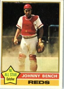 1976 topps baseball card #300 johnny bench