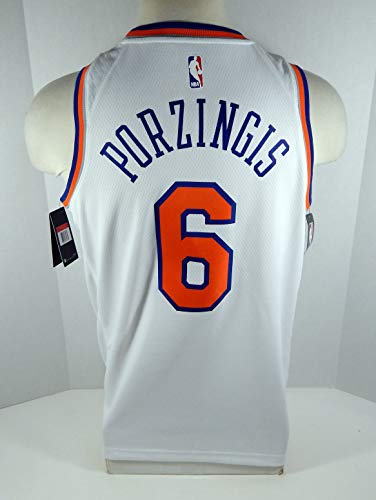 Mens New York Knicks Kristaps Porzingis #6 White Assoc Jersey Swingman M Nike