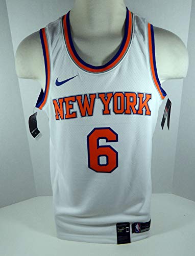 Mens New York Knicks Kristaps Porzingis #6 White Assoc Jersey Swingman M Nike