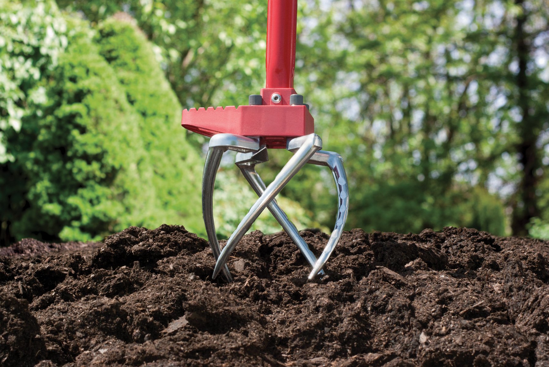 GARDEN WEASEL 91334 Claw Pro - to Cultivate, Loosen, Aerate, Weed, No Bending - Great for Heavy Soil, Weather and Rust Resistant