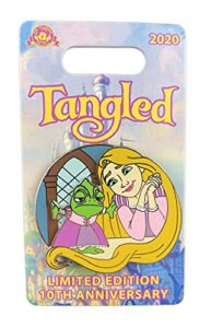 disney pin – tangled 10th anniversary – a dress for pascal