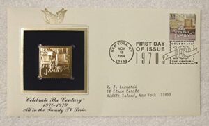 all in the family tv series – celebrate the century (the 1970s) – fdc & 22kt gold replica stamp plus info card – postal commemorative society, 1999 – television show, sitcom, archie bunker, norman lear