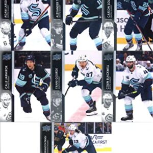 2021-22 Upper Deck Extended Series Seattle Kraken Team Set of 25 Cards: Colin Blackwell(#627), Yanni Gourde(#628), Calle Jarnkrok(#629), Carson Soucy(#630), Alexander True(#631), Adam Larsson(#679), Alexander Wennberg(#680), Brandon Tanev(#681), Chris Dri