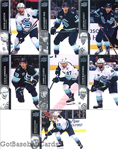 2021-22 Upper Deck Extended Series Seattle Kraken Team Set of 25 Cards: Colin Blackwell(#627), Yanni Gourde(#628), Calle Jarnkrok(#629), Carson Soucy(#630), Alexander True(#631), Adam Larsson(#679), Alexander Wennberg(#680), Brandon Tanev(#681), Chris Dri