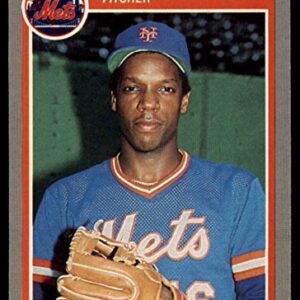 1985 Fleer #82 Dwight Gooden NM-MT RC Rookie New York Mets Baseball