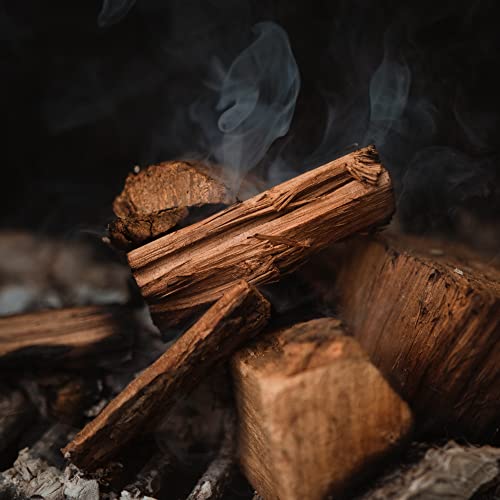 Fire & Flavor Oak Wood Chunks for Smoking and Grilling - All-Natural, Long-Lasting with a Mildly Sweet Flavor - Large Chunk Wood Chips for Smokers