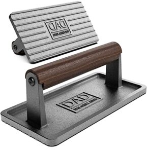 soho grilling gift for dad, bbq cast iron grill press for smash burger, hamburger, meat, bacon (2.6 lbs) cooking weight with wood handle for christmas/birthday “dad the grill king” (gift boxed)