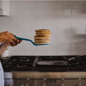 GIR: Get It Right Premium Silicone Spatula Turner | Heat-Resistant up to 550¡F | Nonstick Large Spatula for Pancakes, Eggs, Cooking, Baking, and Mixing (Mini - 11 IN, Black)