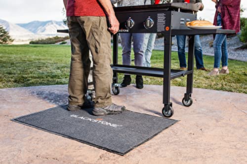 Blackstone Griddle Accessories Grill Splatter Mat (43.5" x 30.5"), 5036, Under The Grill Mat for Patio & Deck Protection – Outdoor BBQ Grilling Barbecue Pad for Gas Grill, Garage, Black.