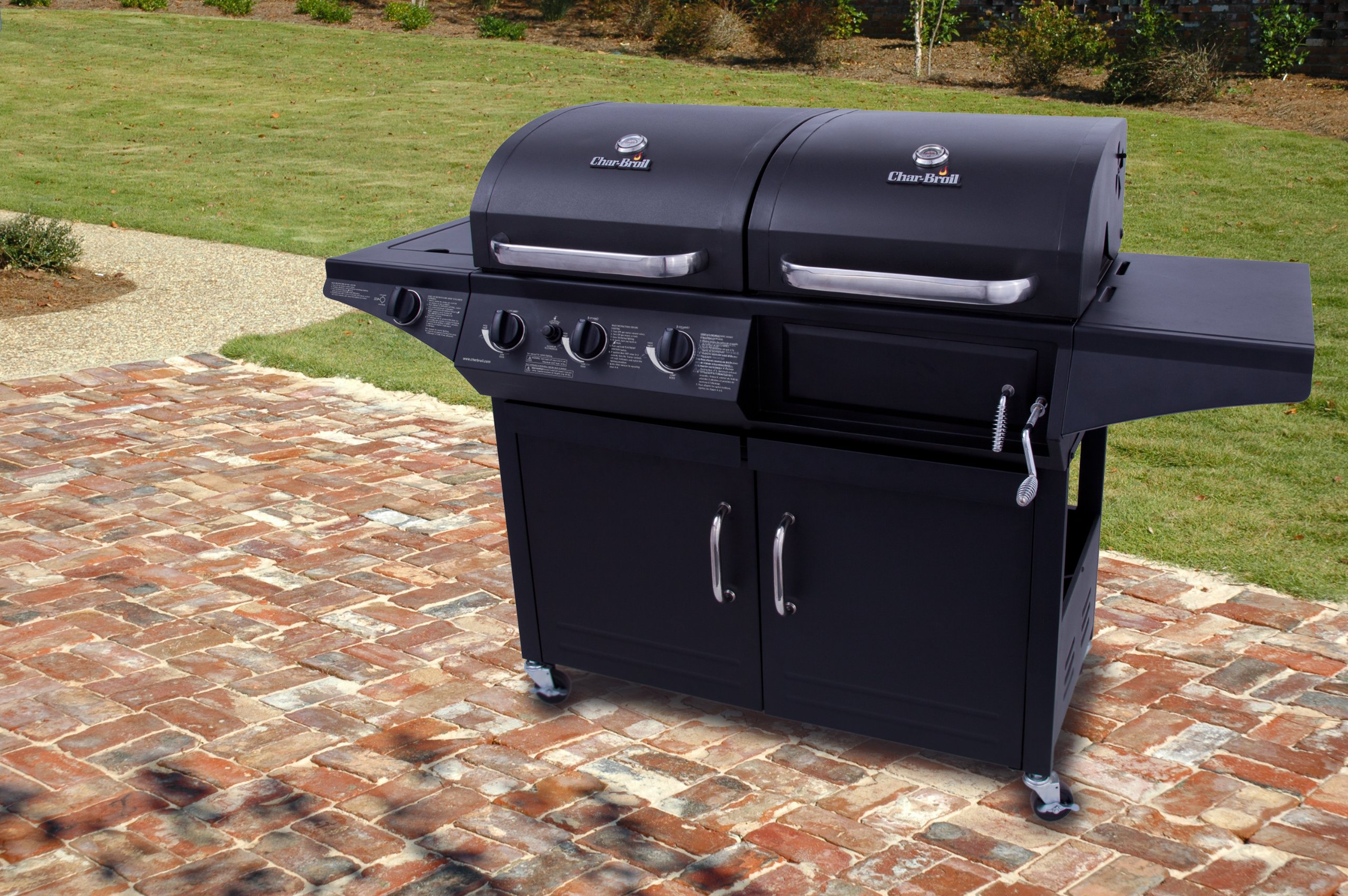 Char-Broil Deluxe 1010 3-Burner Liquid Propane and Charcoal Combo Grill