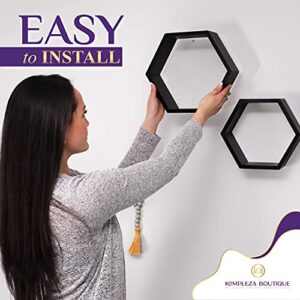 Kompleza Boutique Hexagon Shelves. Create Unique Wall Art with an Elegant Set of 3 Black Honeycomb Shelves. Sturdy Honeycomb Shelves for Modern Décor.