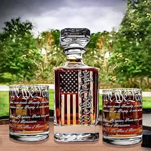 yjgs whiskey decanter engraved we the people american flag decanter set with 2 glasses for liquor scotch bourbon or wine, father's day patriotic gift