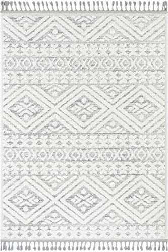 Well Woven Salem Eliana Cream Tribal Geometric Chevron Pattern High-Low Textured 5x7 (5'3" x 7'3") Area Rug