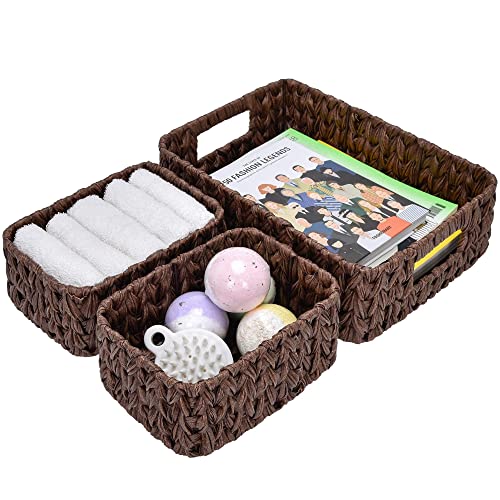 GRANNY SAYS Bundle of 2-Pack Wicker Baskets & 3-Pack Wicker Storage Baskets