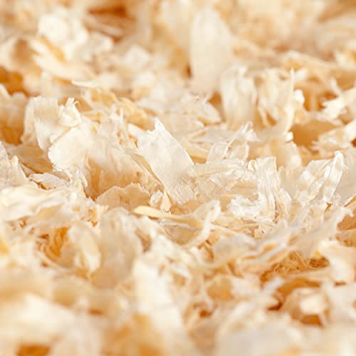 Petpost | Pine Bedding for Small Animals - 6 cu.ft. of Soft Wood Shavings for Rabbits, Guinea Pigs, & Hedgehog Habitats - Low Dust Cage Bedding for Pets - 2.3 cu.ft. Compressed Bag Expands to 6 cu.ft.