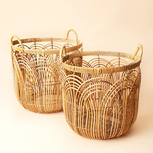 LA JOLIE MUSE Hand Woven Laundry Basket Set of 2, Boho Wicker Baskets Hamper with Handle, Chic Decorative Blanket Basket Holder for Living Room Bedroom Bathroom Home Office Storage