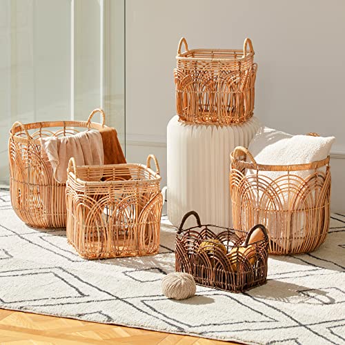 LA JOLIE MUSE Hand Woven Laundry Basket Set of 2, Boho Wicker Baskets Hamper with Handle, Chic Decorative Blanket Basket Holder for Living Room Bedroom Bathroom Home Office Storage