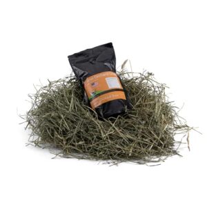 rabbit hole hay ultra premium, hand packed coarse orchard grass for your small pet rabbit, chinchilla, or guinea pig (4oz)
