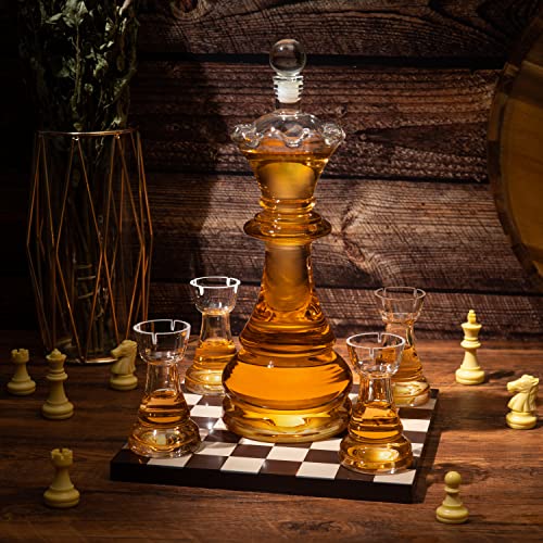 New Chess Decanter Set by The Wine Savant - Queen Chess Decanter 750ml 12" H With 4 Rook Shot Glasses 4oz - Queen's Gambit, Chess Player Gifts, Whiskey, Wine Lovers!