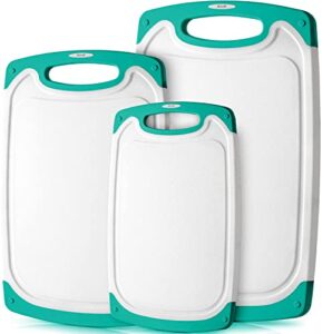 zulay kitchen (3-piece set) cutting boards for kitchen dishwasher safe - plastic cutting board set - non slip kitchen cutting board with juice groove - multiple sizes (white/turquoise)