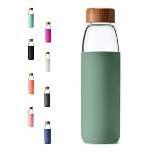 veegoal glass water bottles 25 oz borosilicate with bamboo lid, bpa-free, non-slip silicone sleeve, and stainless steel leak proof lid - glass water bottles for men and women