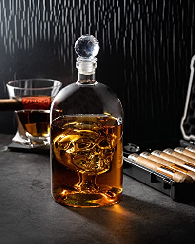 Kobi & Knight Premium Skull Decanter - Handmade Skull Whiskey Decanter with Airtight Stopper - Borosilicate Glass Skull Decanter - Thick Vodka, Rum, Gin, Tequila Bottle - 25fl oz / 750ml Skull Barware