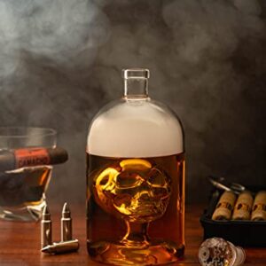 Kobi & Knight Premium Skull Decanter - Handmade Skull Whiskey Decanter with Airtight Stopper - Borosilicate Glass Skull Decanter - Thick Vodka, Rum, Gin, Tequila Bottle - 25fl oz / 750ml Skull Barware