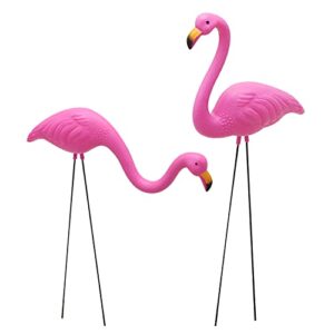joyin set of 2 small pink flamingo yard ornament stakes mini lawn plastic flamingo statue with metal legs for sidewalks, outdoor garden decoration, luau party, beach, tropical party decor, 2 styles