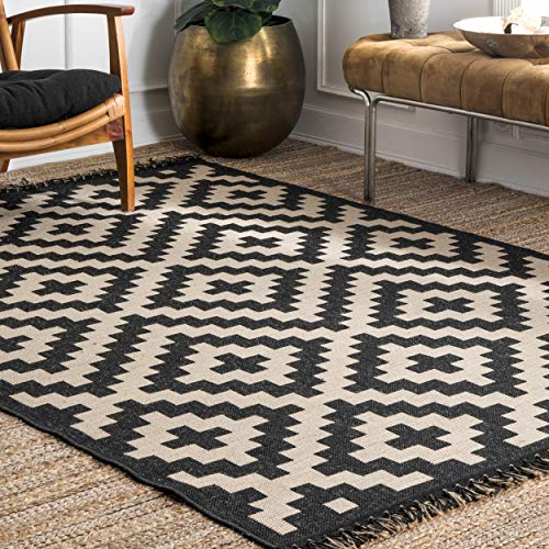 nuLOOM CTTR09A-406 Annalise Modern Aztec Indoor/Outdoor Area Rug, 4' x 6', Black Restaurant