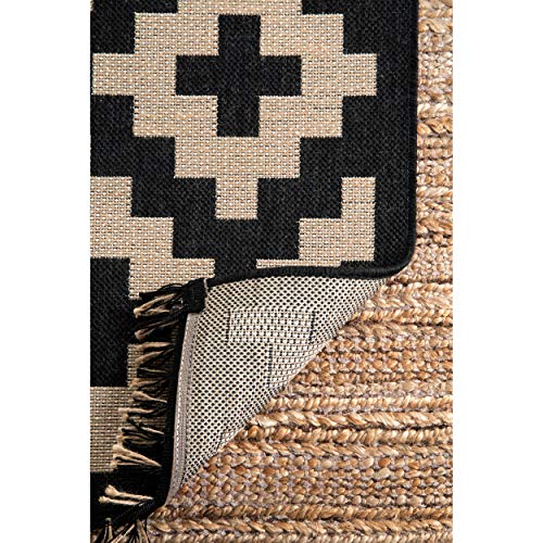 nuLOOM CTTR09A-406 Annalise Modern Aztec Indoor/Outdoor Area Rug, 4' x 6', Black Restaurant