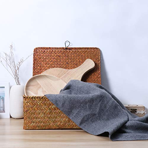 BESPORTBLE Rattan Storage Basket, 11 x 7 x 4. 9Inch Woven Rectangular Seagrass Rattan Basket with Lid and Button- Rectangular Rattan Basket for Shelf Organizer Makeup Organizer