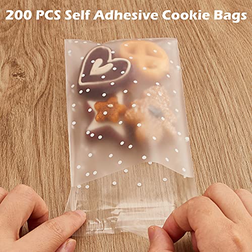 Zezzxu 200PCS Cookie Bags Self Adhesive Clear Plastic Cellophane Treat Bags for Candy Pastry Packaging Party Favor Gift Giving (White Polka Dots, 5.5 × 5.5 inches)