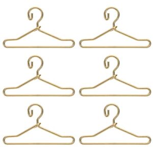 exceart 50pcs mini doll clothes hangers metal doll gown dress outfit holders toys hanging rack dollhouse accessory 40mm ( golden )