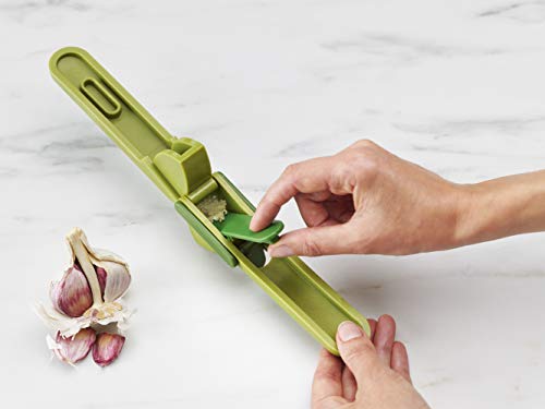 Joseph Joseph CleanForce Press Powerful, Squeeze, Easy Garlic Mincer with Trigger-Operated Wiper Blade and Handy Cleaning Tool, One Size, Green