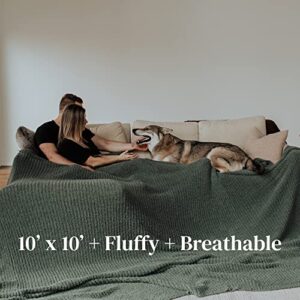 Big Blanket Co® Premier Plush™ Moss | Ultra-Plush Fluffy Blanket | 100 Square Feet | Breathable, Microfiber Blanket That Wraps You in Cloud-Like Comfort | Blankets That Redefine King-Size