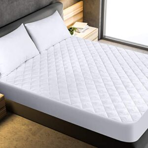 Utopia Bedding Quilted Fitted Mattress Pad (Twin) - Elastic Fitted Mattress Protector - Mattress Cover Stretches up to 16 Inches Deep - Machine Washable Mattress Topper