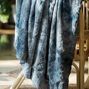 WOLF CREEK BLANKET Double Soft Comfort Blanket Large Arctic Frost Super Soft Cozy Double Sided Warm Throw for Couch or Bed. Thick Two Sided Fuzzy Plush and Minky. 65x50