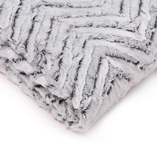 Grey Striped Throw Blanket Super Soft Warm Faux Fur with White Sherpa Back Blanket, Faux Fur Sherpa Reversible Double Sided Fuzzy Faux Fur Throw Blanket Silky Soft Throw Machine Washable(50X60)