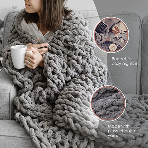 Houseables Chunky Knit Blanket, Crochet Throw, Big Yarn Blankets, 50x60 Inch, Grey, Soft, Large, Chenille, Thick Hand Knitted Cable Throws, Braided, Knotted, Woven, Handmade Knot for Couch, Bed