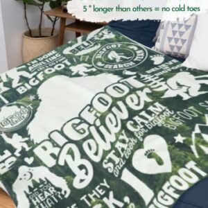 InnoBeta Bigfoot Gifts for Men Women, Sasquatch Gifts, Flannel Blanket for Sasquatch Lovers, Funny Idea for Bigfoot Lover, 50" x 65", Green Forest