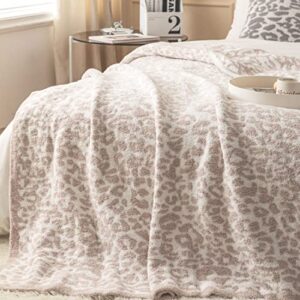 FELENIW Super Soft Fuzzy Cream Fleece Leopard Throw Blanket for Couch Bed Sofa Camping Travel Lightweight Washable Fleece Microfiber Bed Throw Blankets for Home Decor 51"X63"