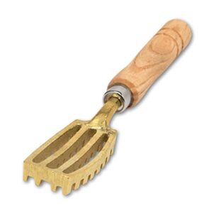 kwizing made in japan [extra large] fish scaler brush with brass serrated sawtooth and ergonomic wooden handle - easily remove fish scales without fuss or mess - handcrafted by japanese artisans