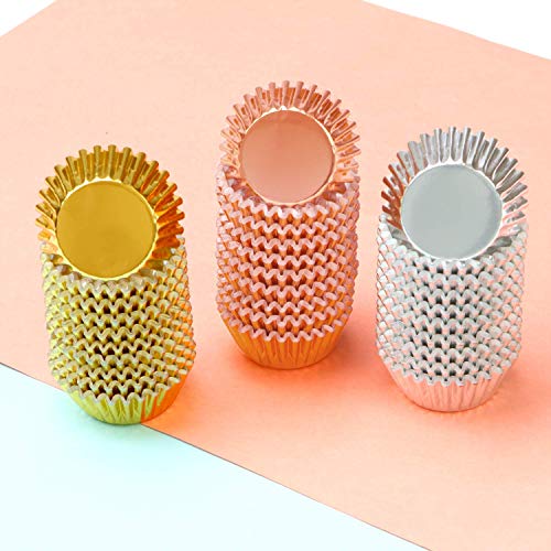Elcoho 600 Pieces 1.25 Inch Mini Foil Metallic Cupcake Liners Muffin Paper Cases Baking Cups, Gold, Silver and Rose Gold