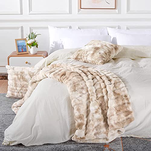NEXHOME PRO Faux Fur Throw Blanket+2x18 x18 Pillow Cover Set, Luxury Soft Warm Fuzzy Cozy Fluffy Fleece Blankets for Women Checkboard 50"x60",Comfy Ruched Blanket for Sofa Couch Bed Décor Beige Cream