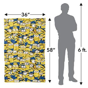 LOGOVISION Minions Blanket, 36"x58", Minion Group Fleece Blanket