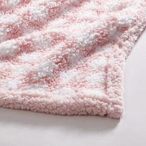 Betsey Johnson- Throw Blanket, Ultra Soft Plush Sherpa Home Décor, Reversible All Season Bedding (Houndstooth Pink, 50 x 60)