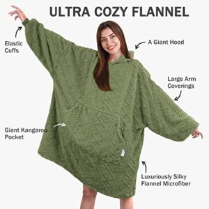 MIZZEO Oversized Wearable Blanket One Size Fits All, Super Warm and Cozy Flannel Hoodie Blanket for Women Men (Green)