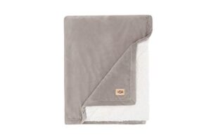 ugg bliss sherpa throw blanket - plush oversized reversible accent blanket - 50” x 70” - oyster