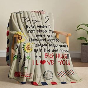 Gifts for Mom Throw Blanket, Birthday Mom Gifts for Mom from Daughter Son, to My Mon Gifts Big Hug Letter Blankets for Couch 50"X60" Pattern 5