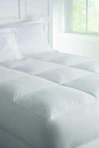 peacock alley down alternative mattress topper enhancer, white, queen – hypoallergenic mattress cover with lofty and soft quilted top